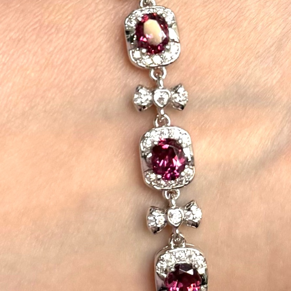 BG7 4.2CT Natural Raspberry Garnet (Rhodolite) BOW Bracelet Rhodium Silver S925